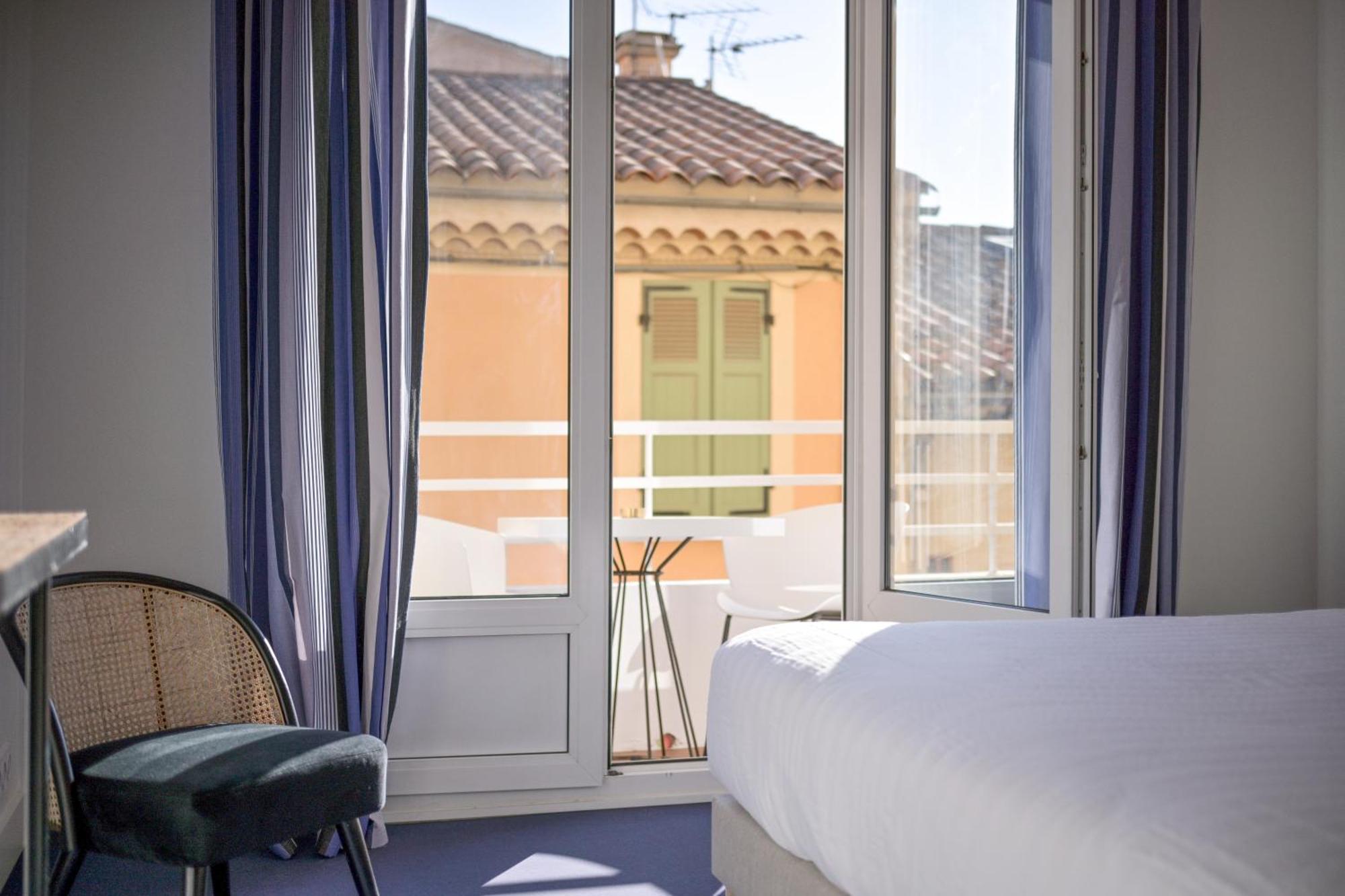 Hotel Espadon Bleu Le Lavandou Zewnętrze zdjęcie
